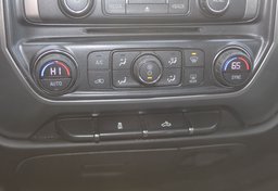 2018 Chevrolet Silverado 1500 4x4 LT - Image 37