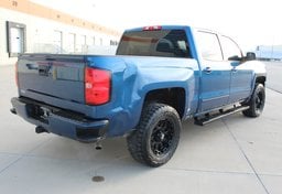 2018 Chevrolet Silverado 1500 4x4 LT - Image 8