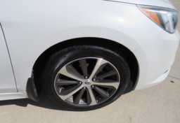 2015 Subaru Legacy - Image 24