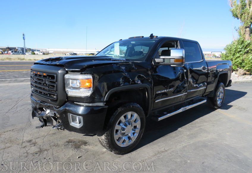 2018 GMC Sierra 2500HD - Image 4
