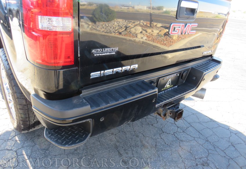 2018 GMC Sierra 2500HD - Image 16