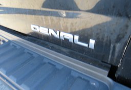 2018 GMC Sierra 2500HD - Image 20