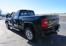 2018 GMC Sierra 2500HD - Image 6