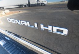 2018 GMC Sierra 2500HD - Image 22