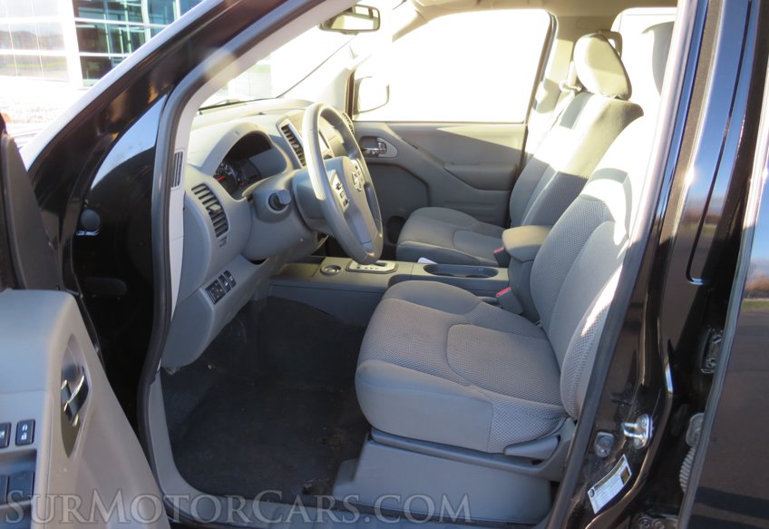 2020 Nissan Frontier - Image 35