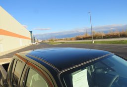 2020 Nissan Frontier - Image 15