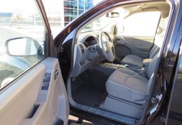 2020 Nissan Frontier - Image 28