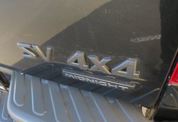 2020 Nissan Frontier - Image 25