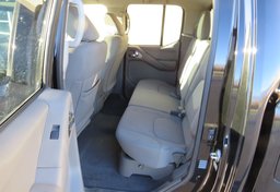 2020 Nissan Frontier - Image 36