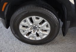 2022 Nissan Frontier - Image 24