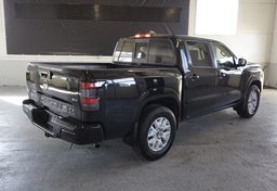 2022 Nissan Frontier - Image 8