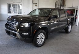 2022 Nissan Frontier - Image 3