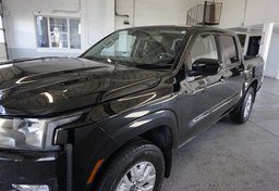 2022 Nissan Frontier - Image 17