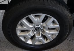 2022 Nissan Frontier - Image 65