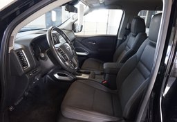 2022 Nissan Frontier - Image 33