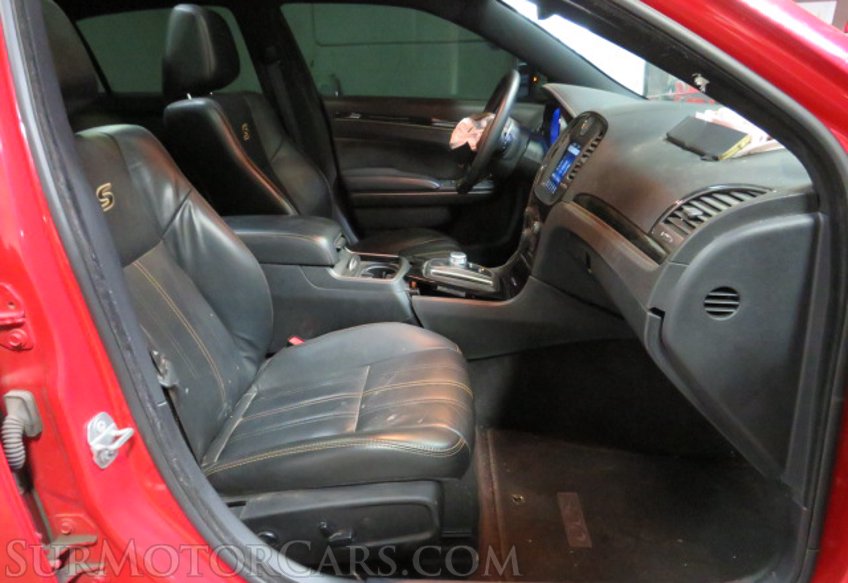 2017 Chrysler 300 - Image 34
