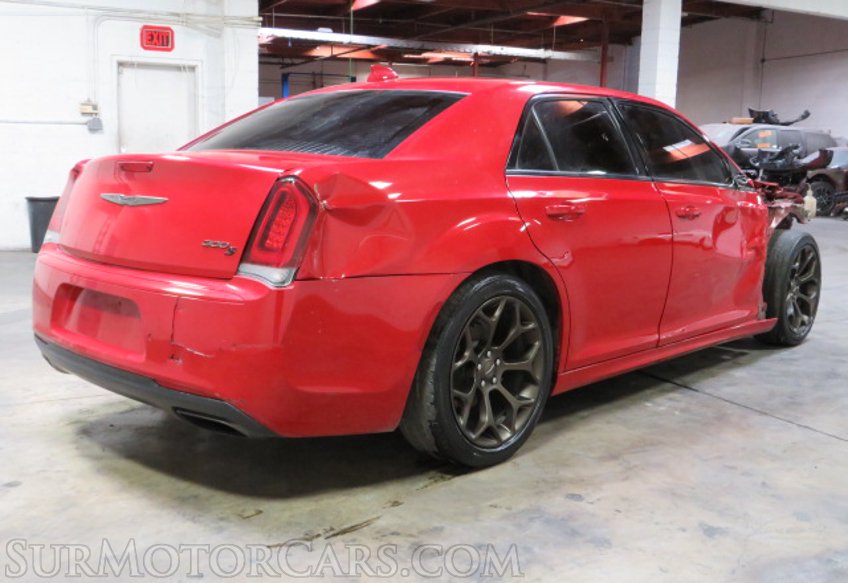 2017 Chrysler 300 - Image 6