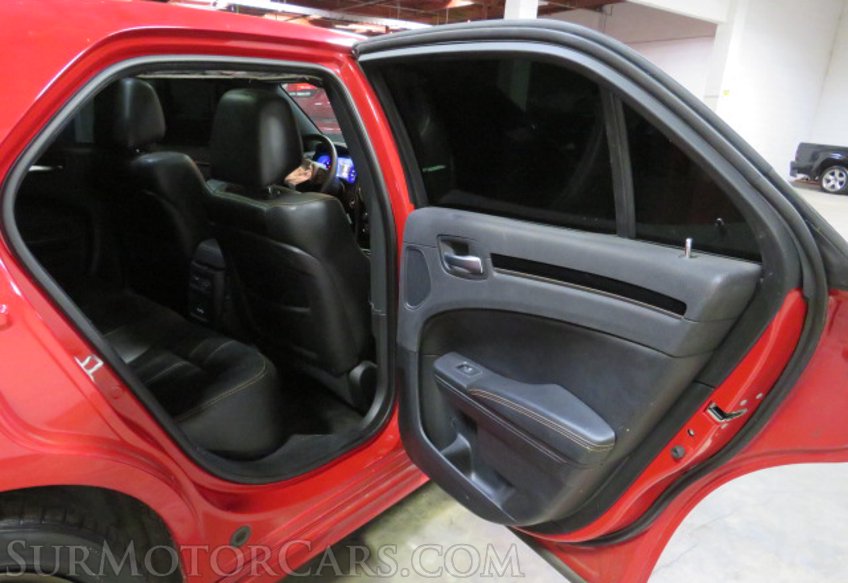 2017 Chrysler 300 - Image 35