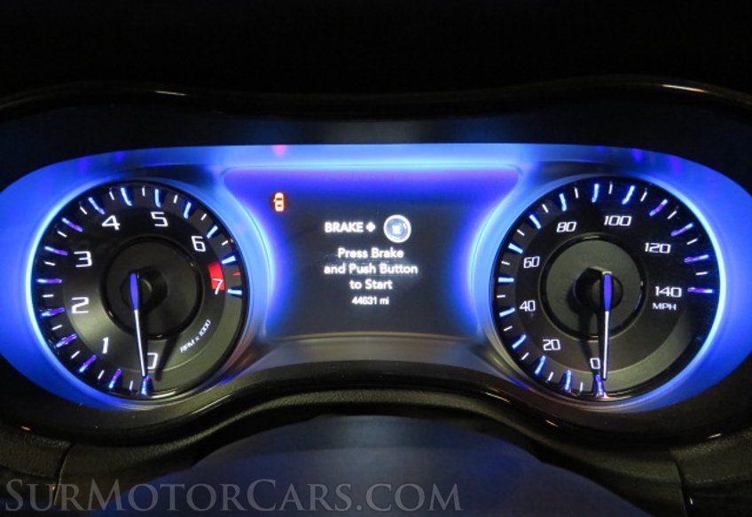 2017 Chrysler 300 - Image 16