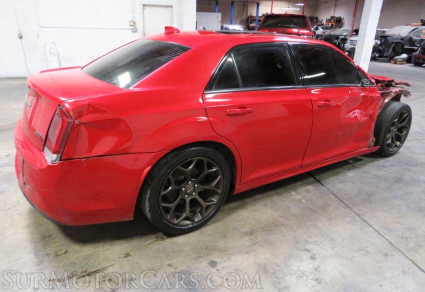 2017 Chrysler 300 - Image 7