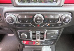 2020 Jeep Wrangler Unlimited - Image 38