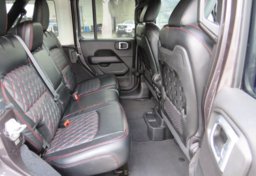 2020 Jeep Wrangler Unlimited - Image 32