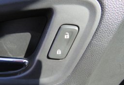 2020 Chevrolet Colorado - Image 38