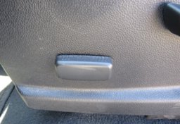 2020 Chevrolet Colorado - Image 36