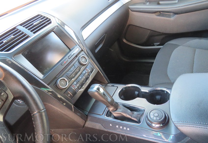 2016 Ford Explorer - Image 40