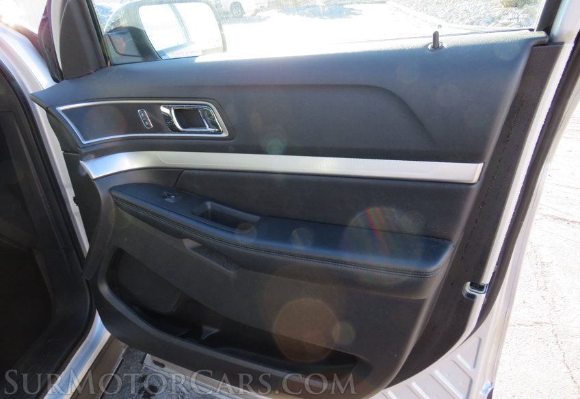 2016 Ford Explorer - Image 46