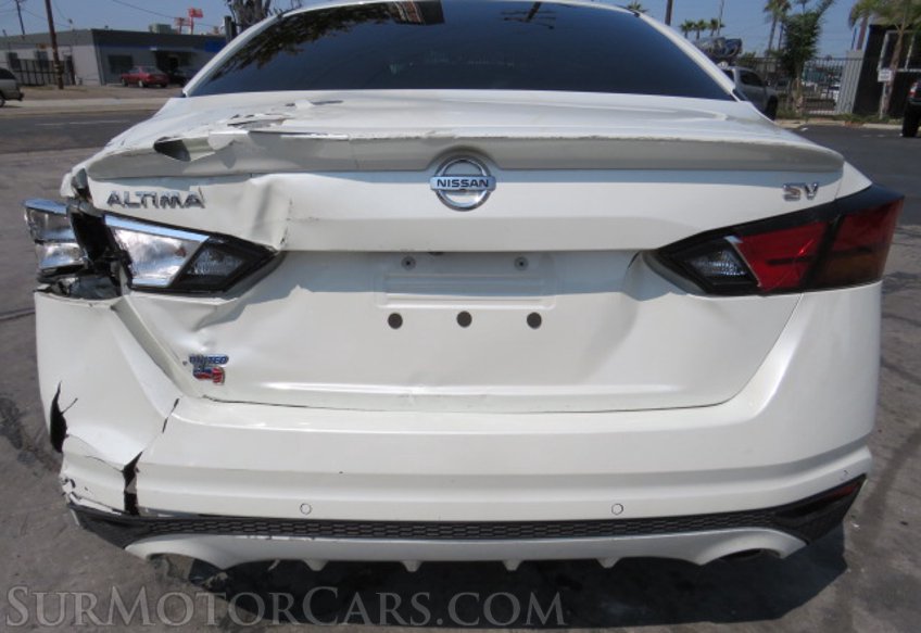 2019 Nissan Altima - Image 13