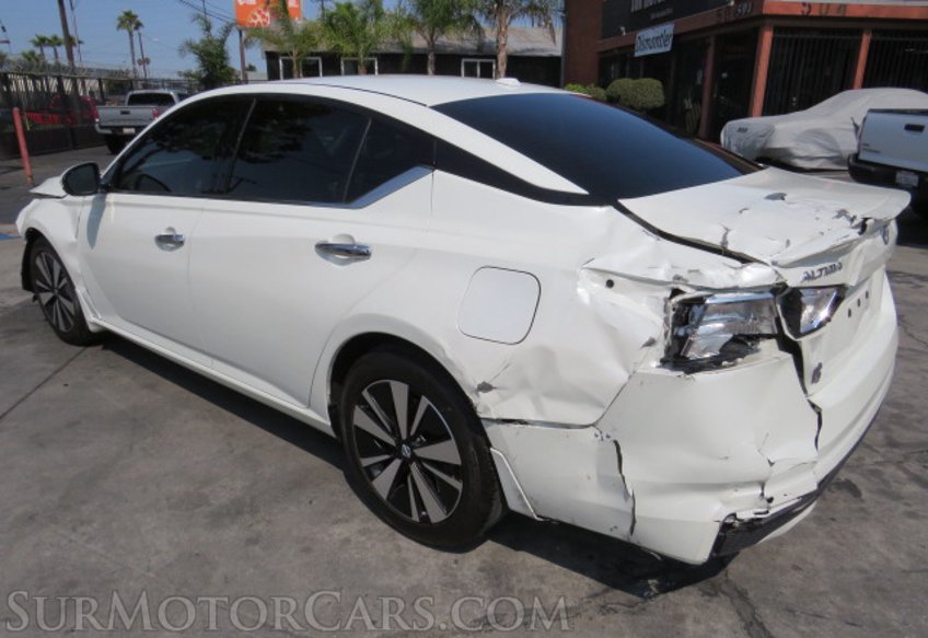 2019 Nissan Altima - Image 5