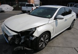 2019 Nissan Altima - Image 4