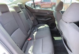 2019 Nissan Altima - Image 32