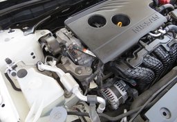2019 Nissan Altima - Image 46