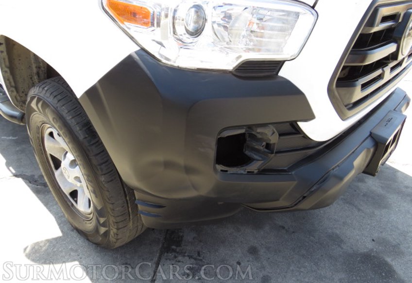 2018 Toyota Tacoma - Image 16