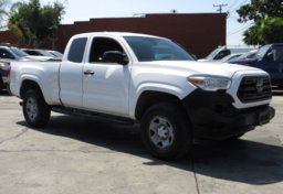 2018 Toyota Tacoma - Image 4