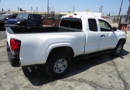 2018 Toyota Tacoma - Image 6