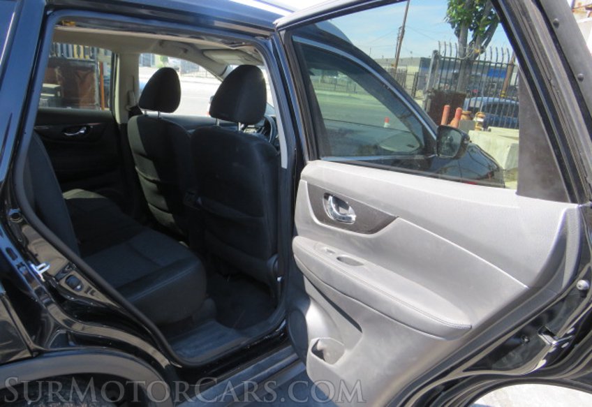 2018 Nissan Rogue - Image 23