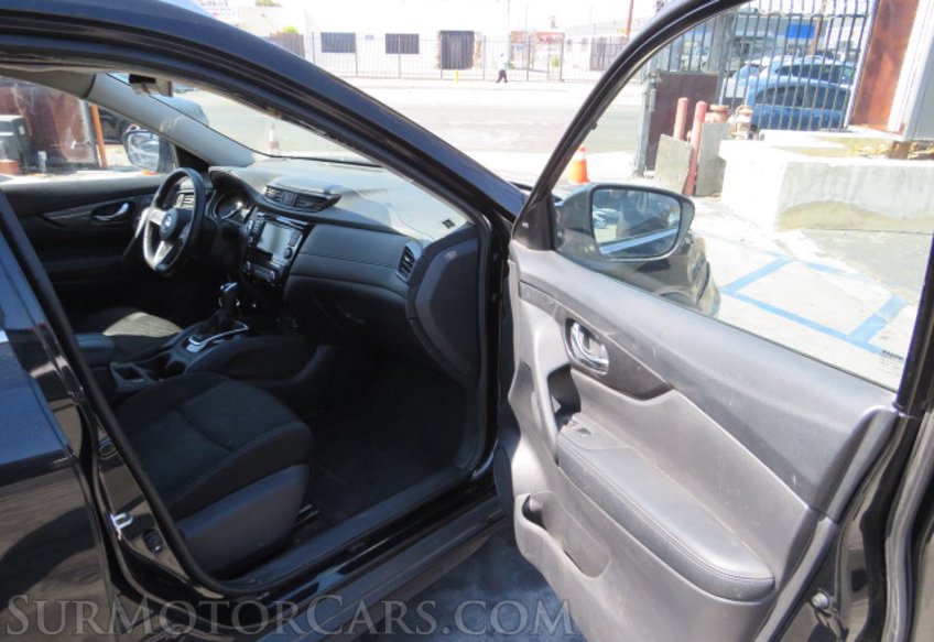 2018 Nissan Rogue - Image 21