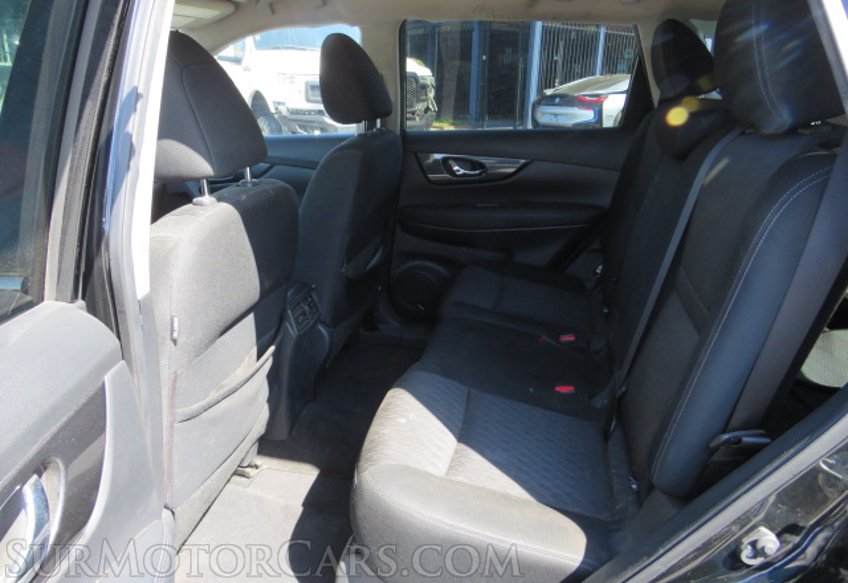 2018 Nissan Rogue - Image 31