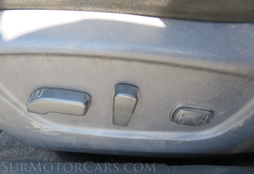 2018 Nissan Rogue - Image 45