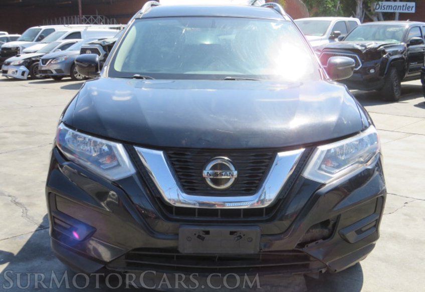 2018 Nissan Rogue - Image 11