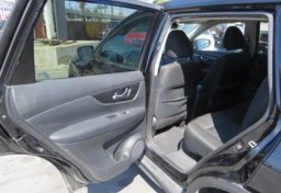 2018 Nissan Rogue - Image 22