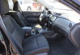 2018 Nissan Rogue - Image 27