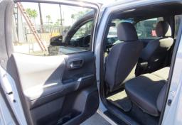 Thumbnail of 2019 Toyota Tacoma 4WD