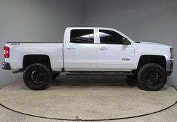 2018 Chevrolet Silverado 1500 - Image 9