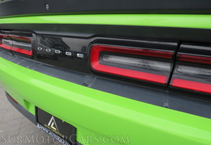 2015 Dodge Challenger - Image 16