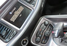 2015 Dodge Challenger - Image 29