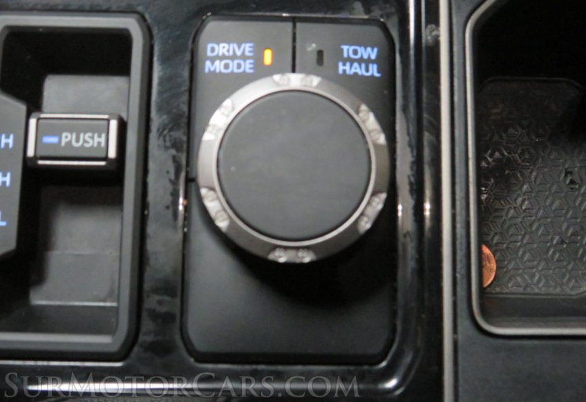 2022 Toyota Tundra - Image 35